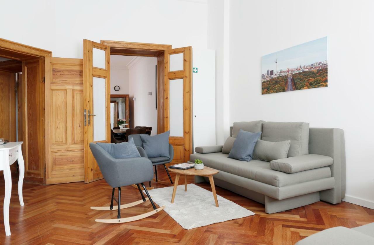Katz By Rockchair L Superhost Status L 3 Bedrooms Boxspringbeds 2 Bathrooms In Center - Cozy Family & Business Flair Welcomes You! Berlijn