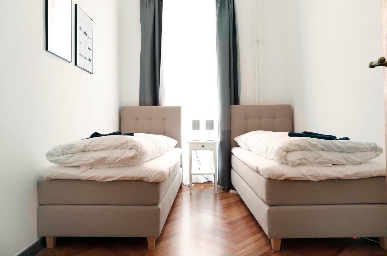 Appartement Katz By Rockchair L Superhost Status L 3 Bedrooms Boxspringbeds 2 Bathrooms In Center - Cozy Family & Business Flair Welcomes You!